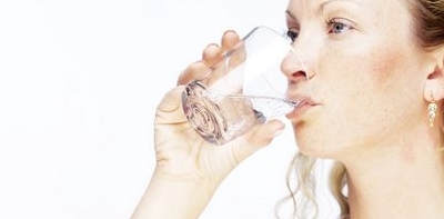 多喝水對腎好嗎？正確喝水才養腎
