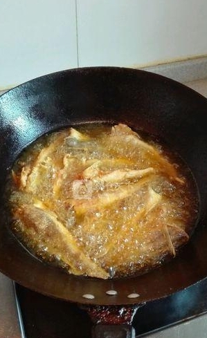 油酥小黃魚